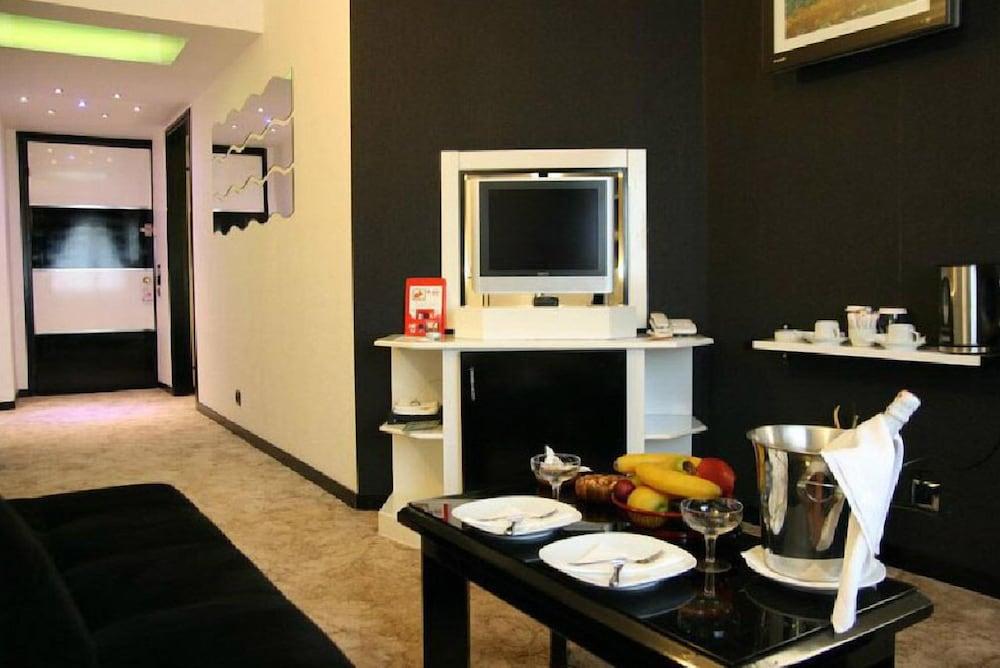 Aksan Hotel Σμύρνη Εξωτερικό φωτογραφία